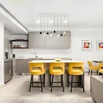 Executive Sea View Apartments By Feelhome