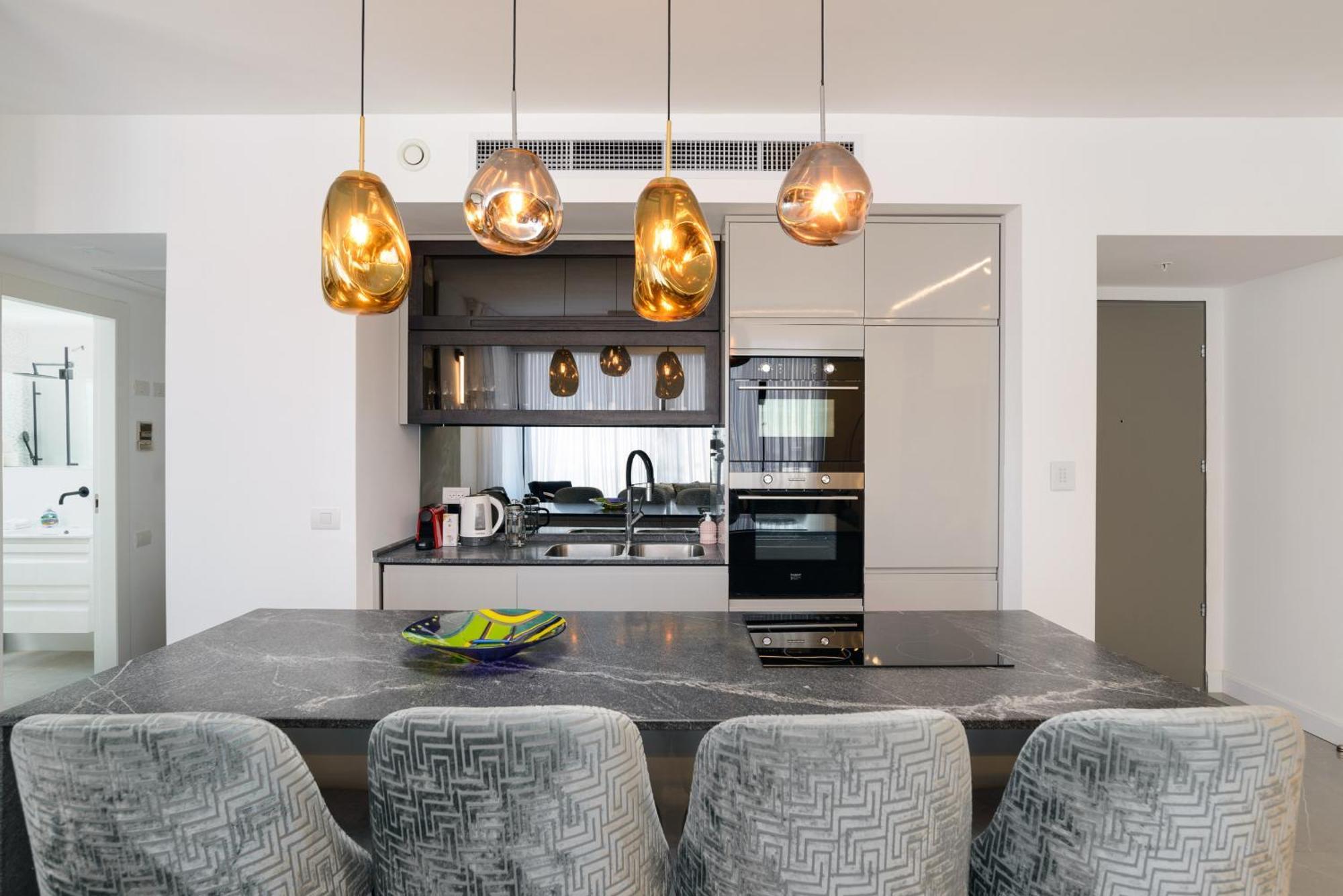 Executive Sea View By Feelhome